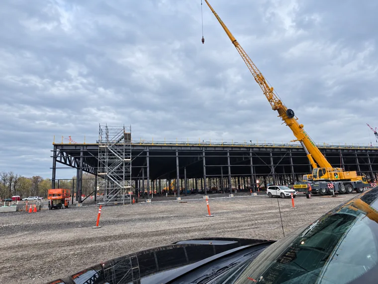 Data Center Crane Coordination — 700 MW Data Center Campus