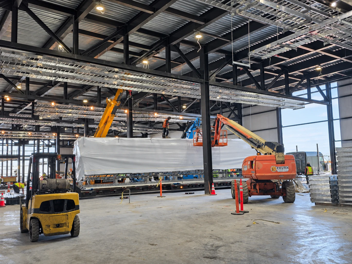 Hot-Aisle Containment Delivery — 700 MW Data Center Campus